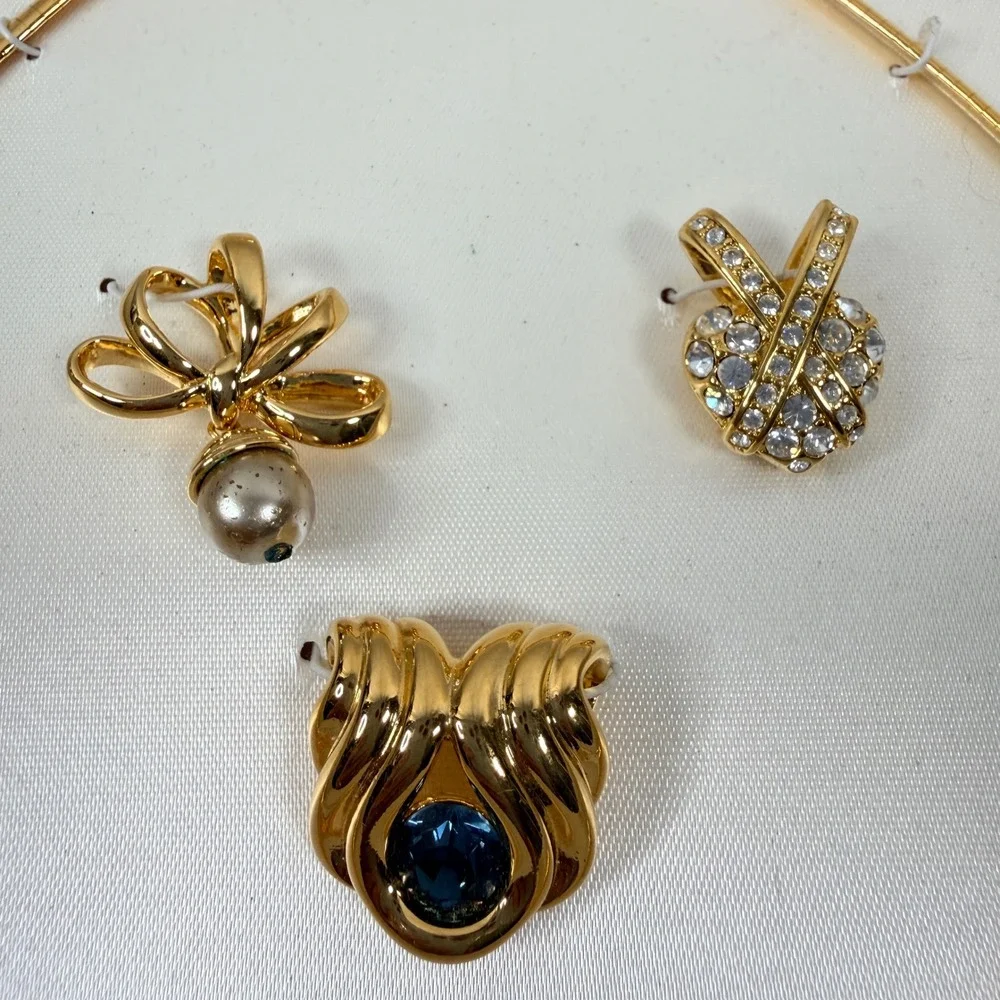Nolan Miller Glamour Collection Gold Tone Omega Necklace 3 Slide Pendants Set